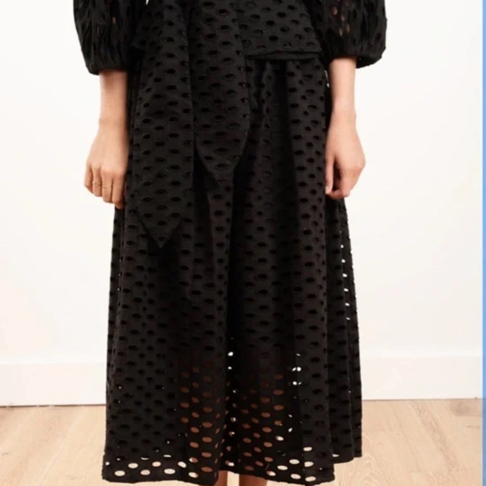 MARA HOFFMAN BLACK EYELET SKIRT SIZE 2
